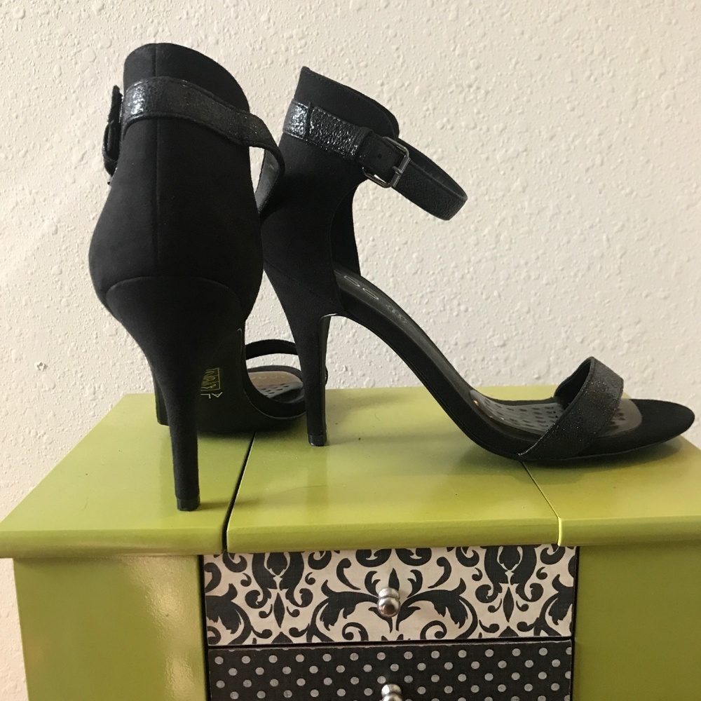 Black High Heels Size 10